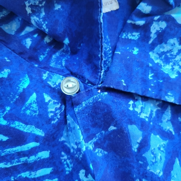 Vintage 60s Hawaiian Casuals by Stan Hicks Mens Shirt  XL Aloha Blue Tappa Print - Picture 4 of 6